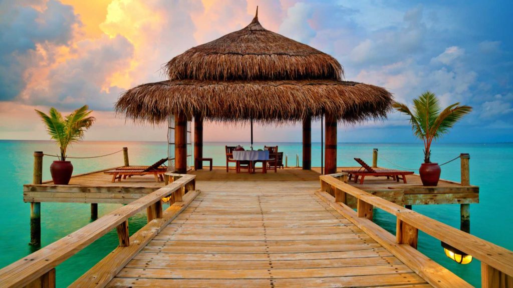 Best Destinations for Single Seniors